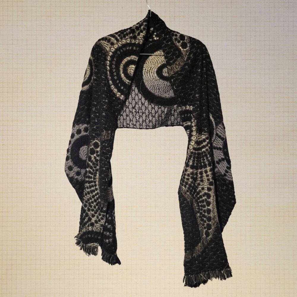 Contemporary Geometric Patterned Textured Pashmina Scarf Avenue Black Gold Fring